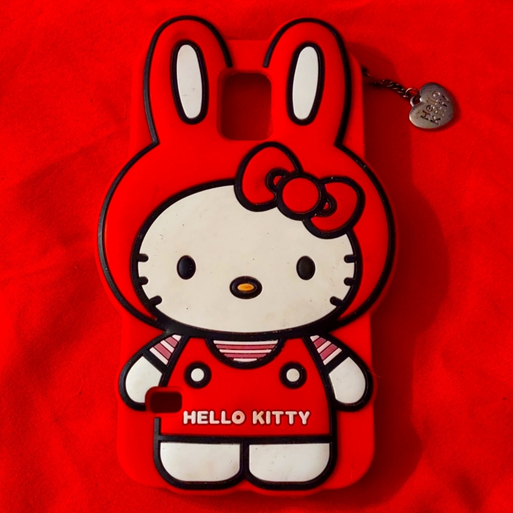 Sanrio Hello Kitty Galaxy S5 phone case slightly used in good condition.